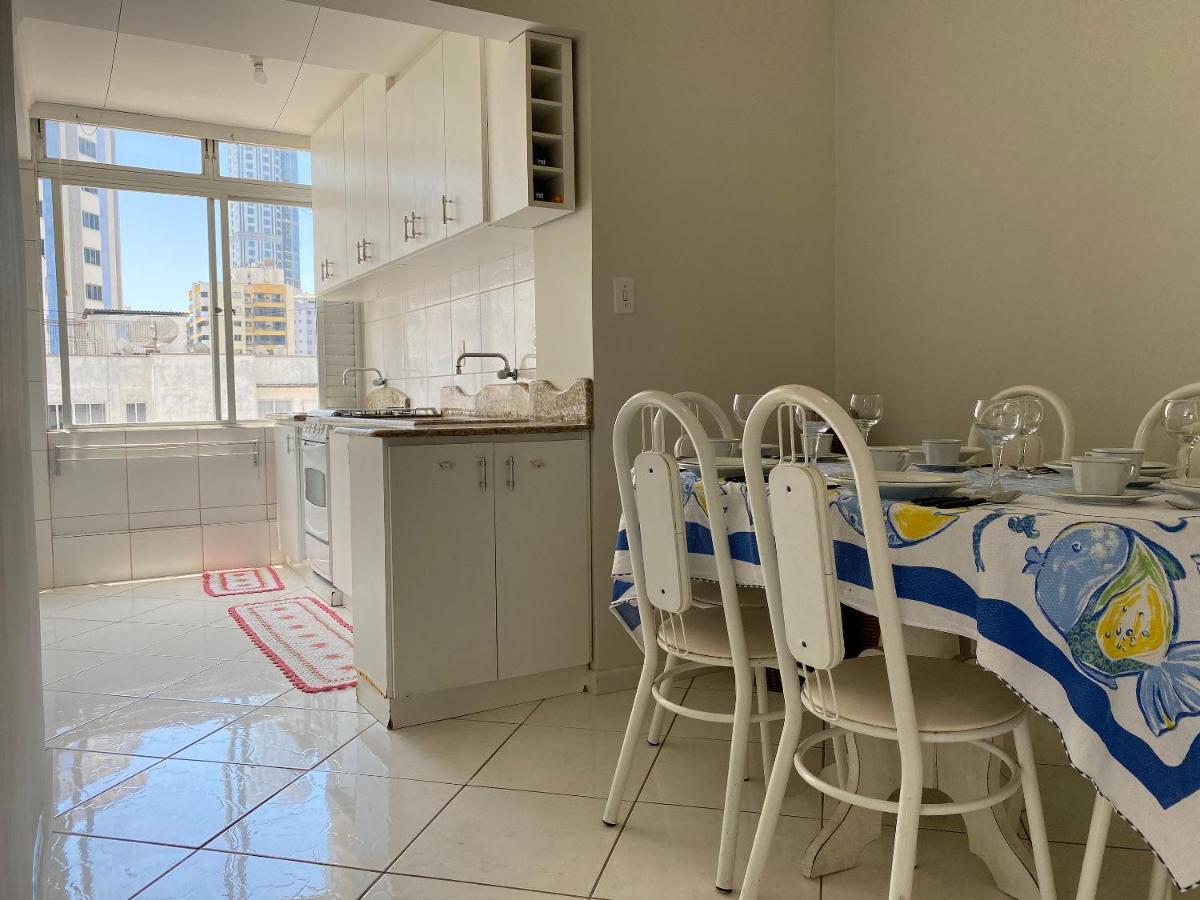 Jgd94 - Ao Lado Do Calcadao, Climatizado, Wi-Fi Lejlighed Balneário Camboriú Eksteriør billede