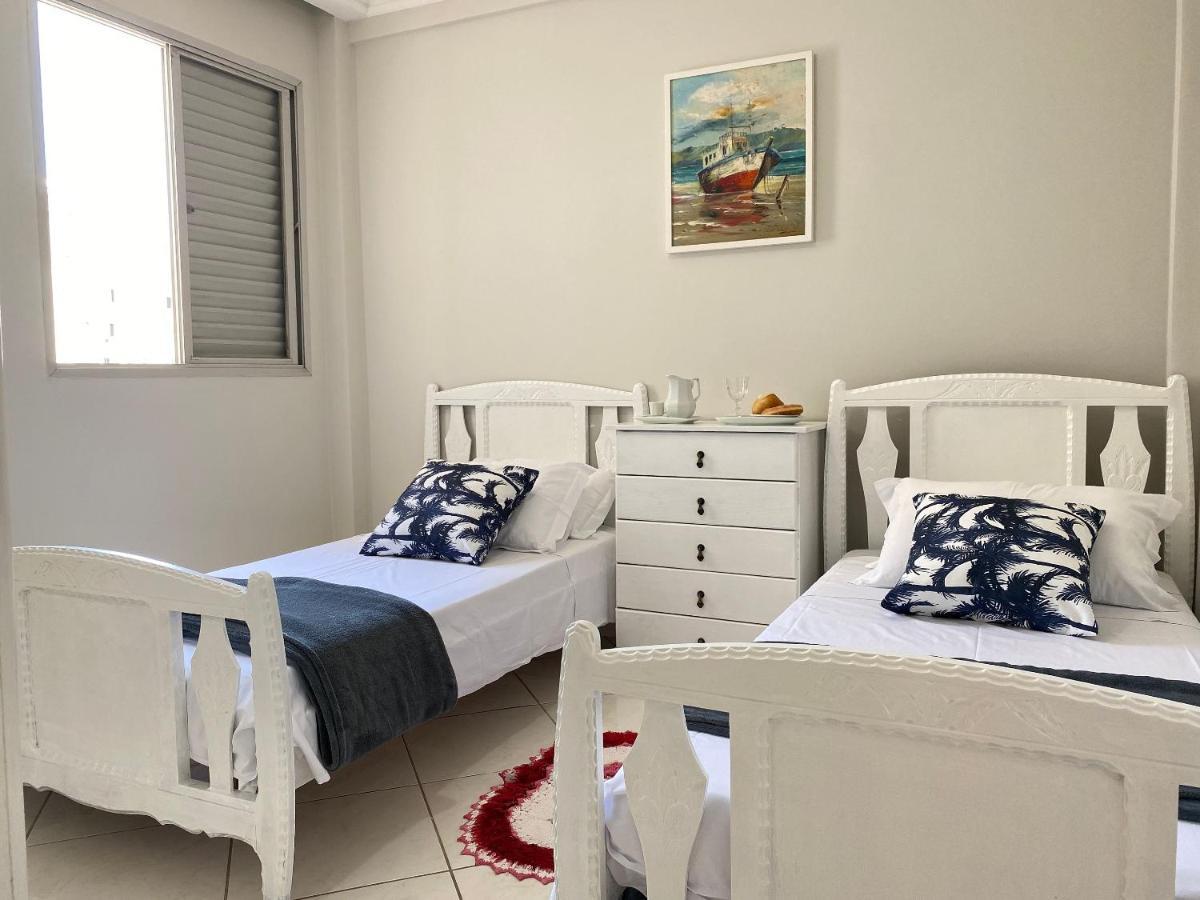 Jgd94 - Ao Lado Do Calcadao, Climatizado, Wi-Fi Lejlighed Balneário Camboriú Eksteriør billede